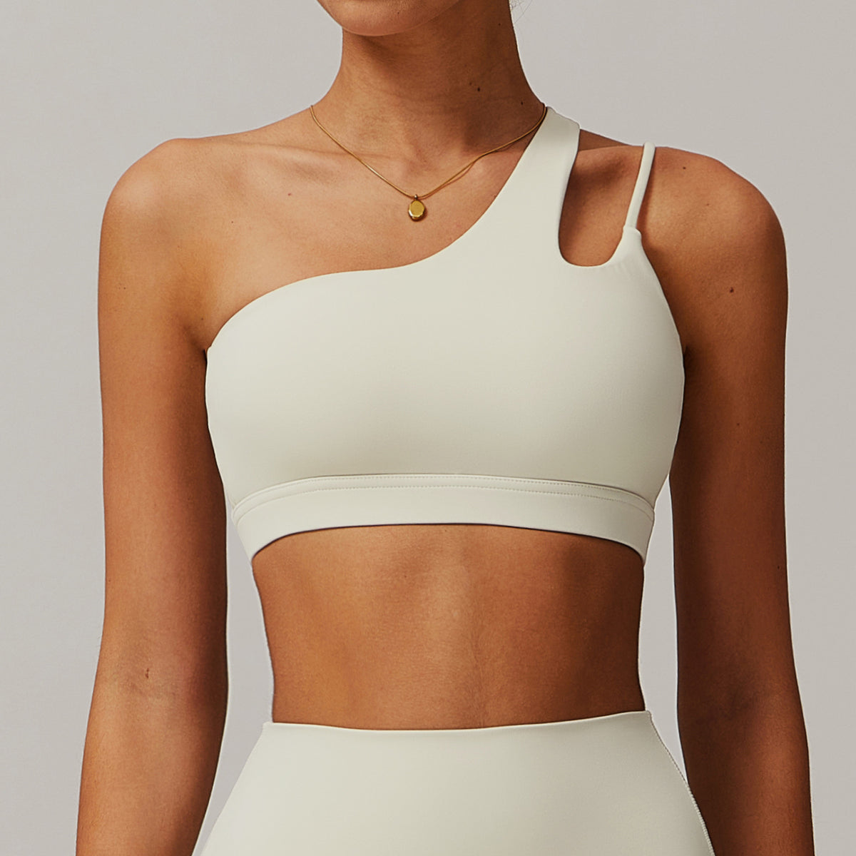 selora sports bra